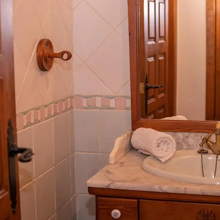 El Campanario Country house