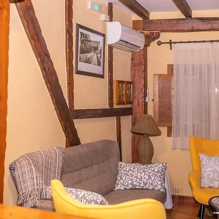 El Campanario Country house *
